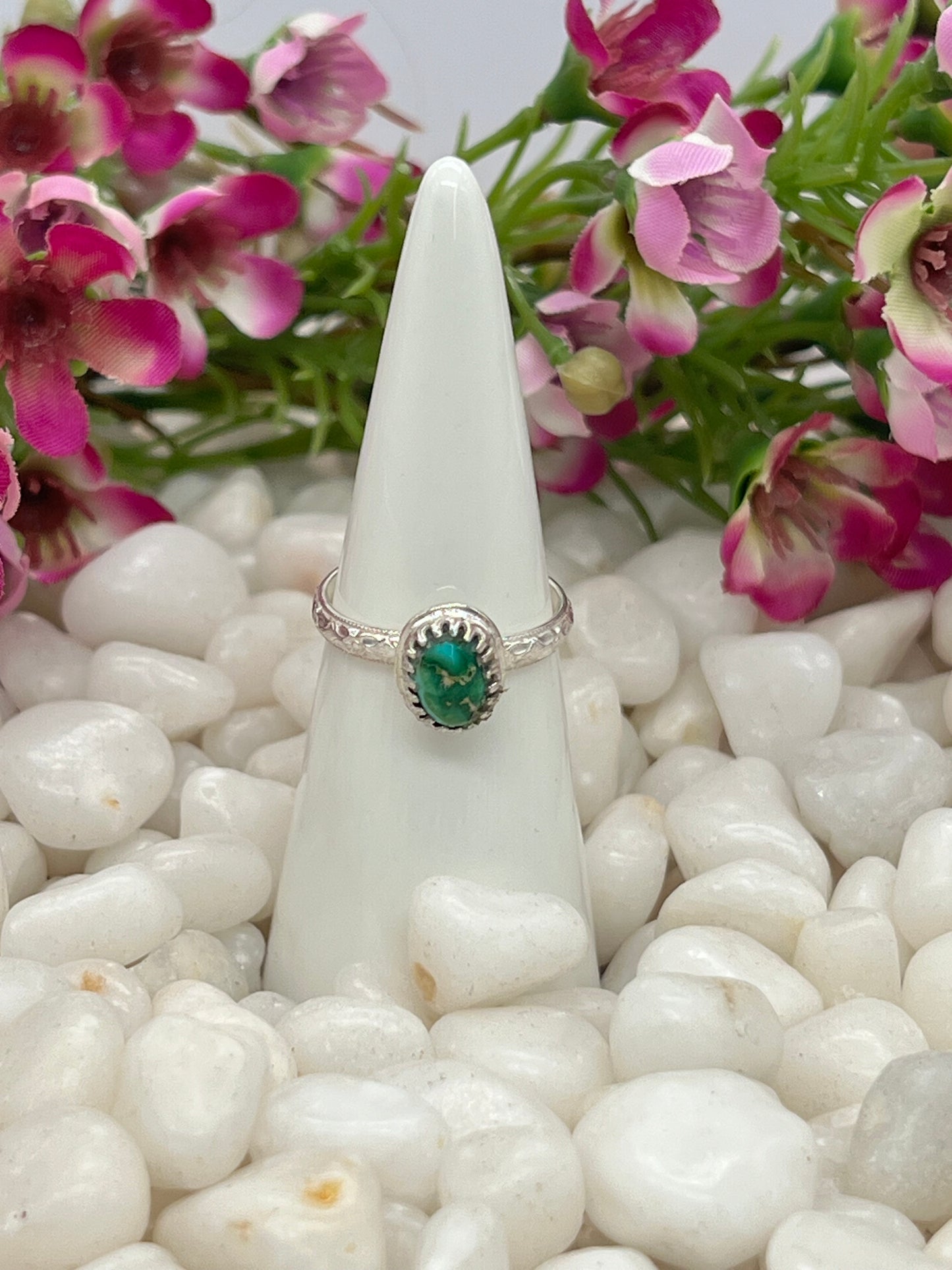 Sonoran Turquoise Petite Oval Ring - Size 7