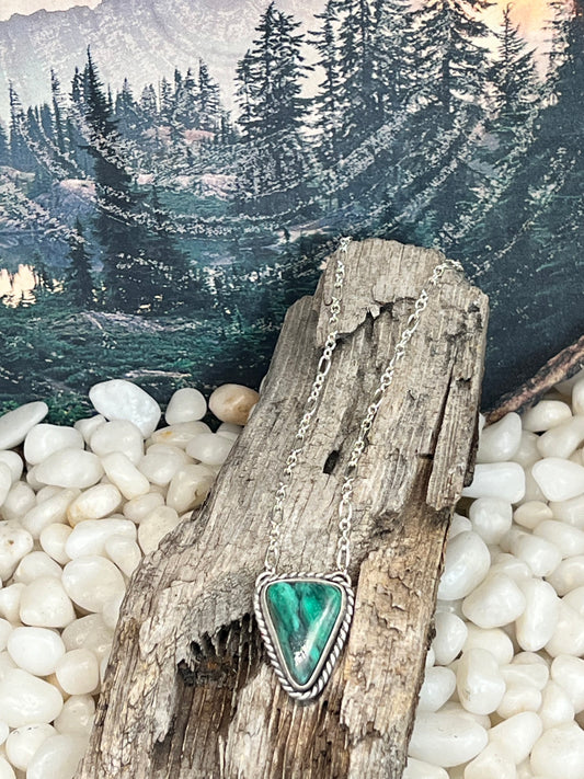 Hubei Inverted V Triangle Drop Necklace