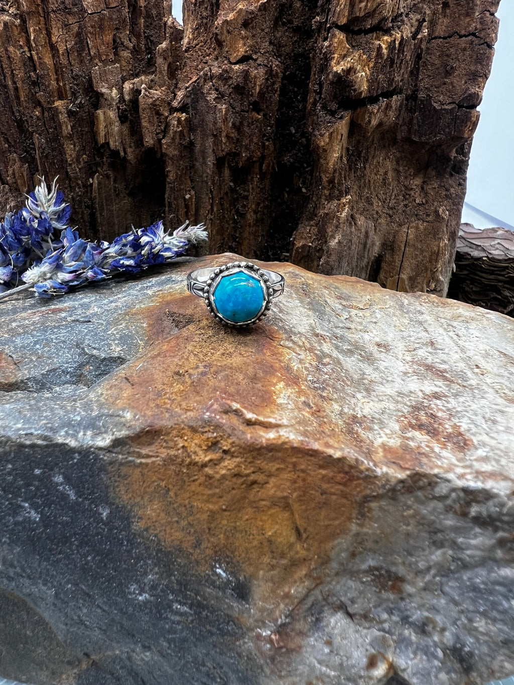 Kingman Turquoise Solitaire Ring - Size 6.5