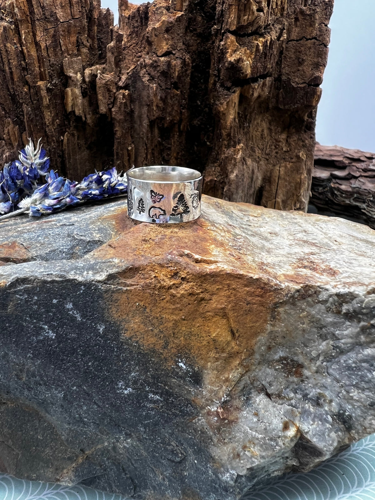 Tahoe Mtn Signature Nature Stamped Ring - Size 7