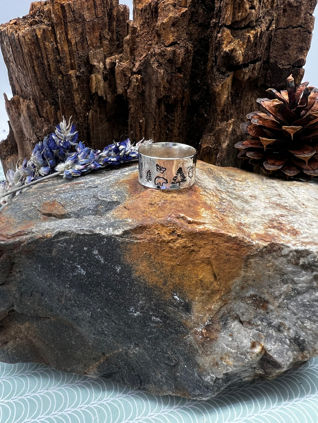 Tahoe Mtn Signature Nature Stamped Ring - Size 7