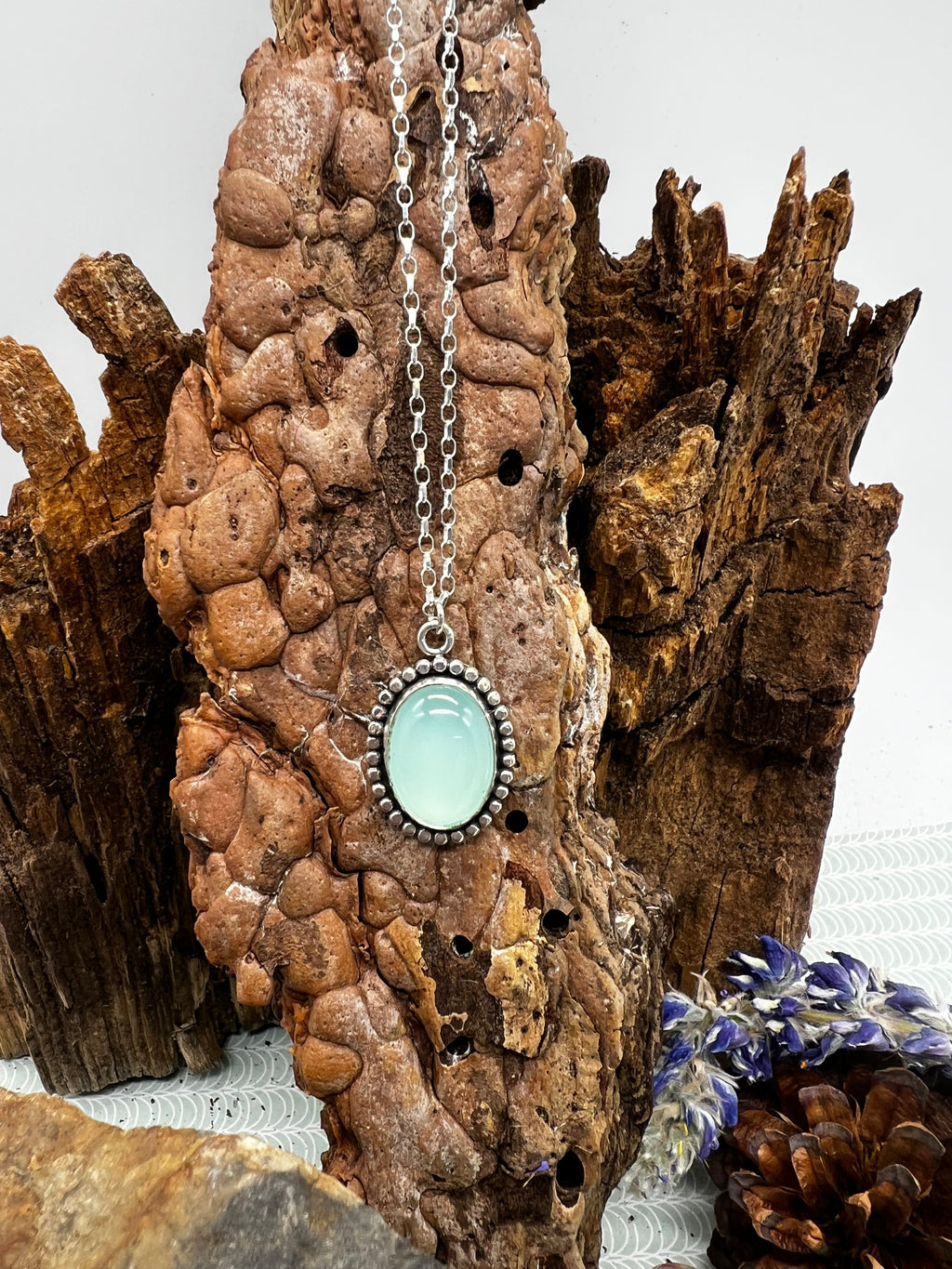 Chalcedony Oval Necklace