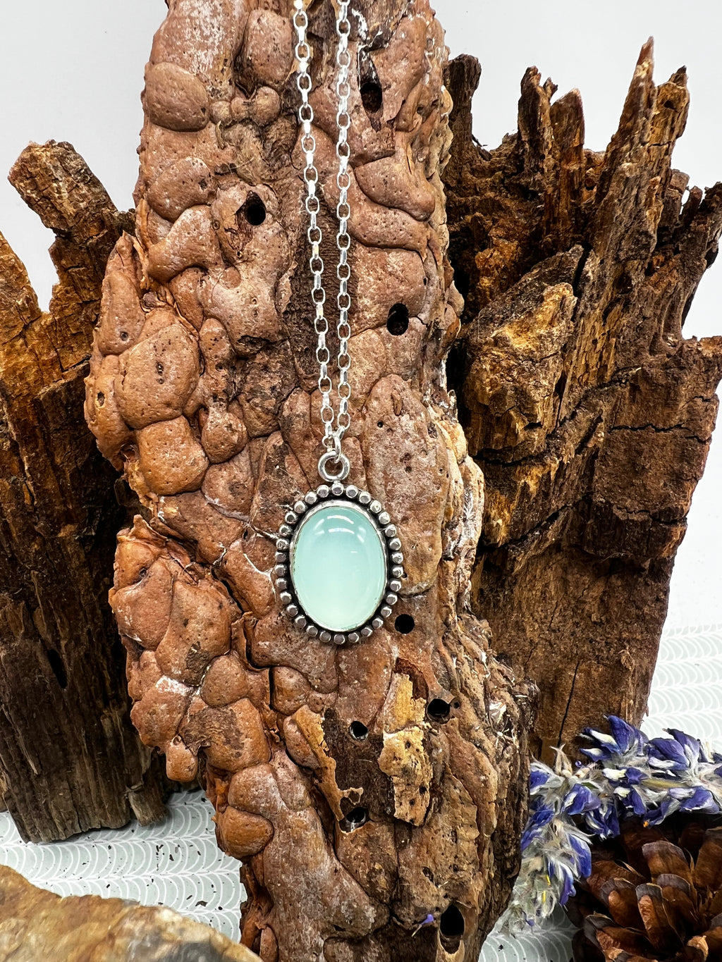 Chalcedony Oval Necklace