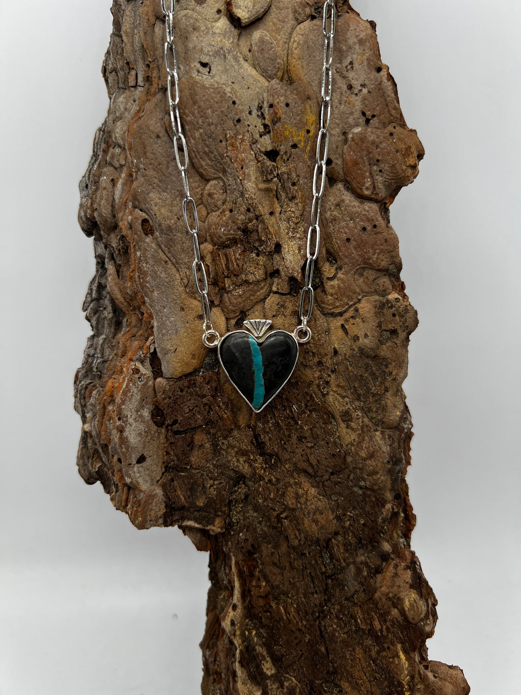 Hubei Bamboo Mtn Turquoise Heart Necklace
