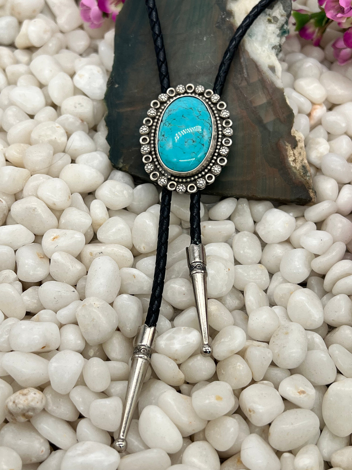 Kingman Turquoise Decorative Statement Bolo Tie