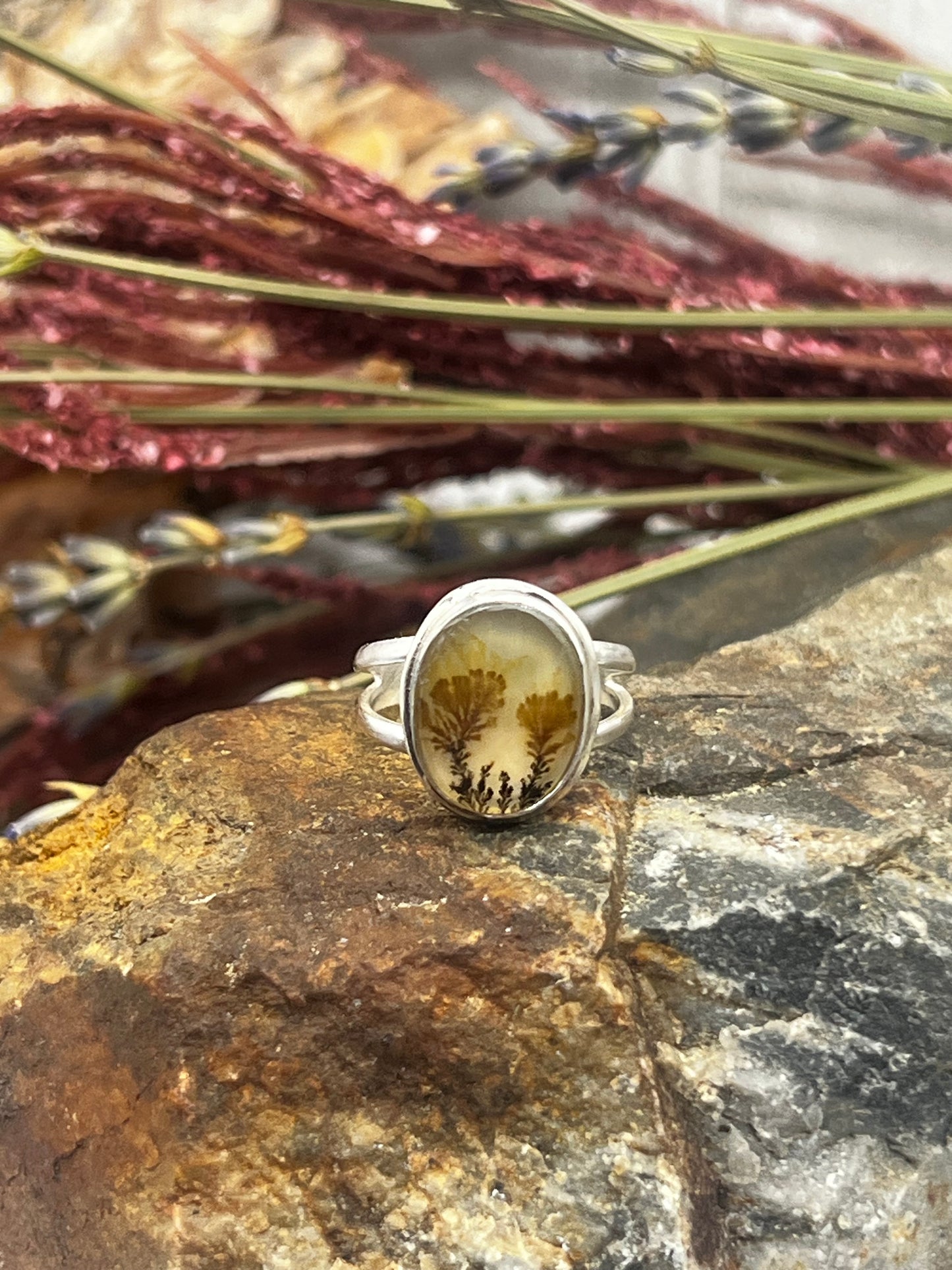 Dendritic Agate Oval Ring - Charcoal Black Vine/Golden Background - Size 7