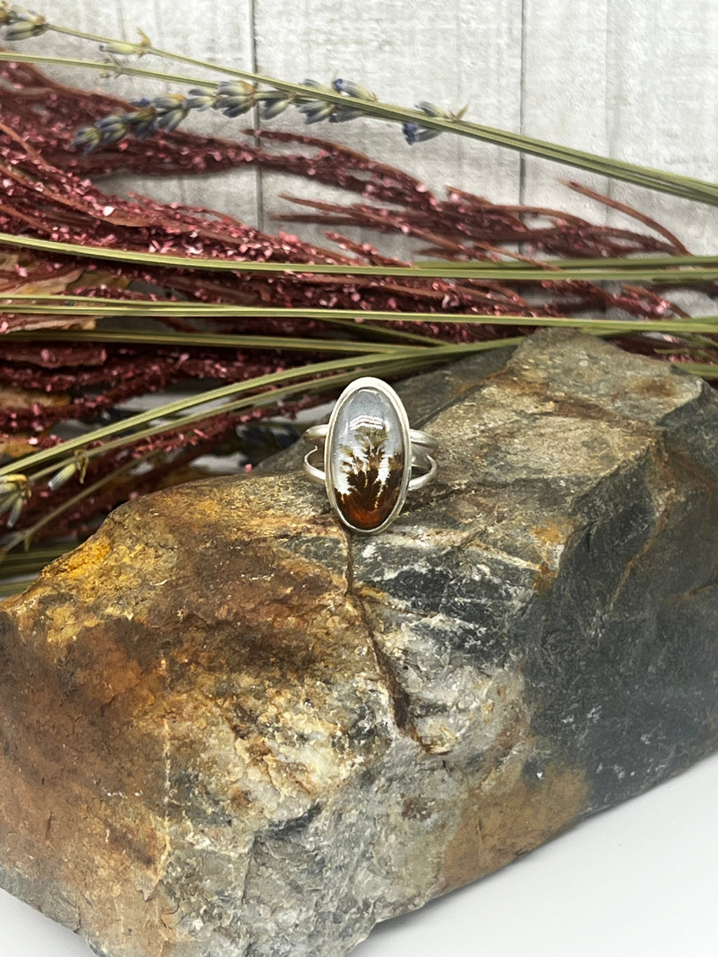 Dendritic Agate Elongated Oval - Brown Vine w/ Golden Blooms - Size 7.25